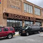 Trendy Family Friendly Northern Liberties Retreat